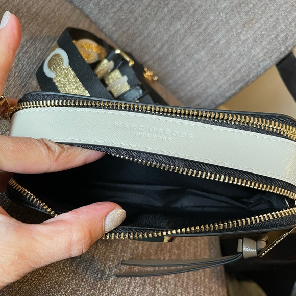 🎁 NWOT Authentic Marc Jacobs Snapshot - Picture 5 of 9
